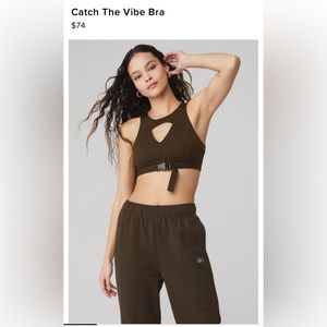 Alo yoga Catch the Vibe bra